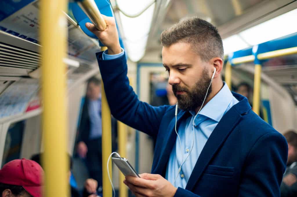 Guided meditation anywhere, Listening to guided meditation in the train